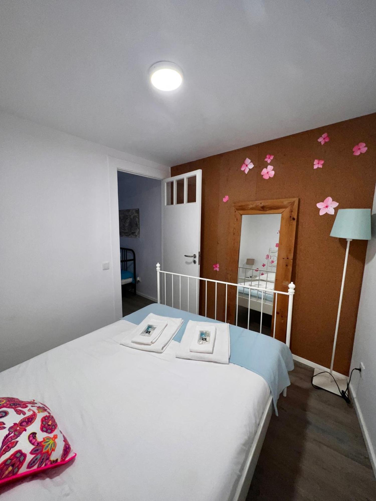 Apartment Com Patio Em Frente *